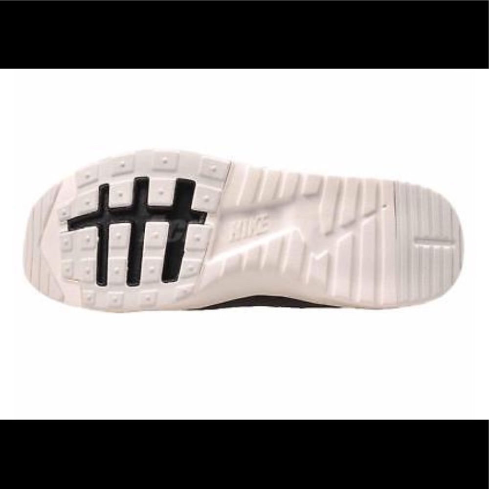 NIKE AIR MAX THEA ULTRA FLYKNIT SNEAKERS - Picture 4 of 8